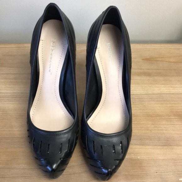 BCBGeneration Women's Prague Pump - Picture 5 of 8